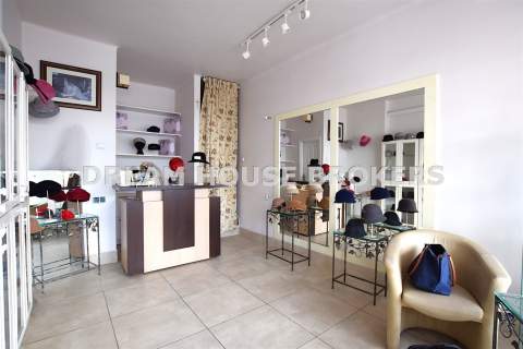 Lokal 40 m pod salon lub gabinet