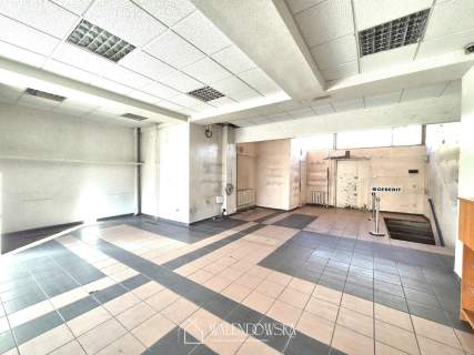 Na sprzedaż lokal usługowy   80 m magazyn 28 m 