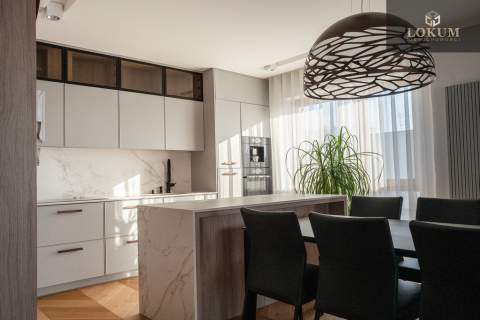 APARTAMENT NA SPRZEDAŻ PARKITKA
