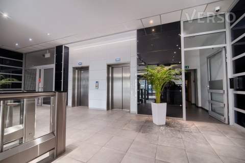 2 open space, gabinety, salka