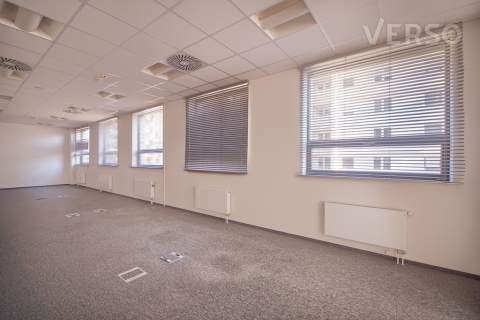 Gabinety, open space, aneks, możliwe umeblowanie