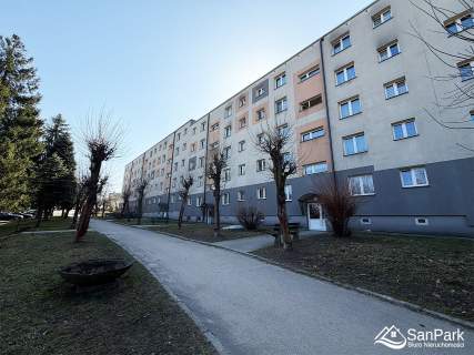 Lesko - przestronne mieszkanie I piętro