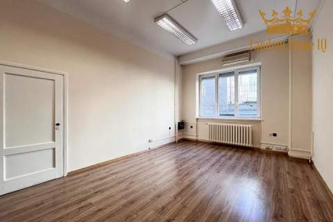 do wynajęcia 21m2 biura w kamienicy na Powiślu w budynku z windą