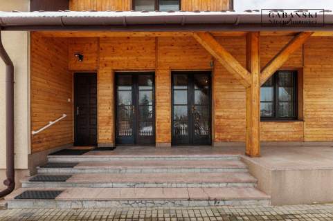 DOM Z DUŻĄ DZIAŁKĄ I UNIKALNYM KLIMATEM JADOWNIKI