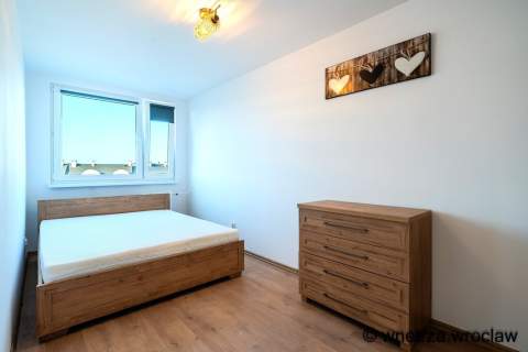 ŚWIEŻO PO REMONCIE-UMEBLOWANE-MED.MIEJSKIE-BALKON.