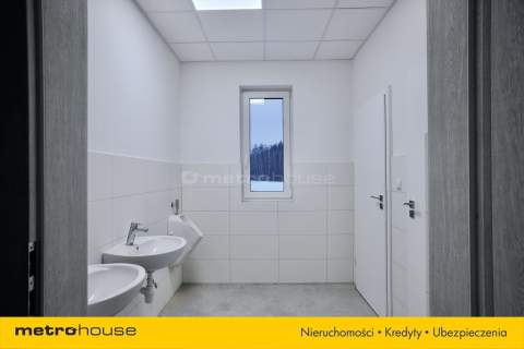 Obiekt magazynowo - biurowy 1400 m2 blisko Węgrowa