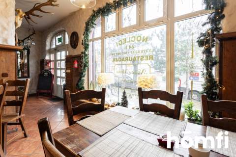 Kamienica z częścią noclegową i restauracją