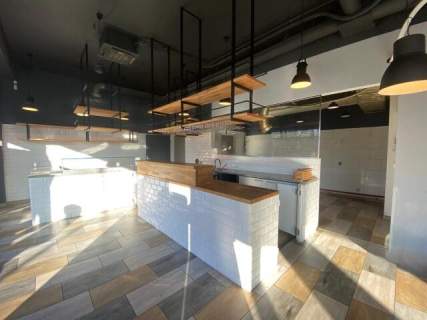 Lokal