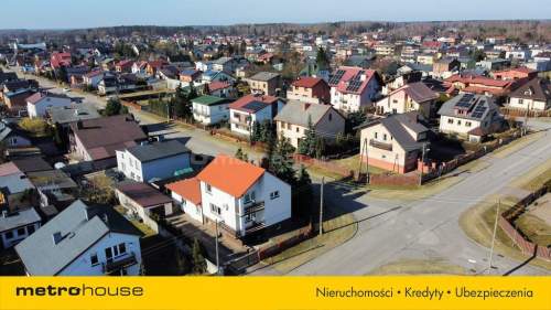 Na sprzedaż przestronny dom w Zelowie