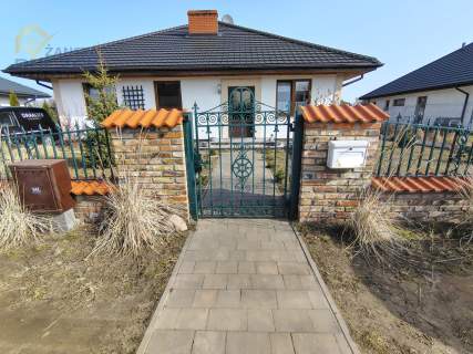 Sprzedam parterowy dom w Kuznocinie