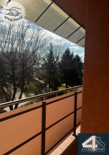 Urokliwe mieszkanie na pierwszym piętrze