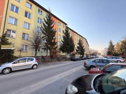 Mieszkanie 48 m2 4 piętro 3 pokoje centrum