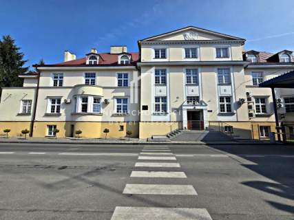 UNIKATOWA NIERUCHOMOŚĆ BIUROWO-ADMINISTRACYJNA-JASŁO -1400 m2