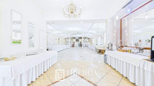 Dworek na uroczystości, pensjonat, 1000 m2, Firlej