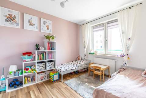 4 pokojowe mieszkanie 77 m2 ul. Kryształowa