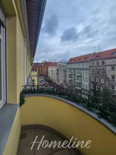 Kamienica z balkonem po rewitalizacji /3 pokoje