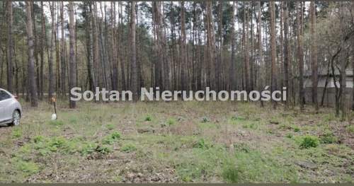 Działka w lesie, blisko komunikacji.