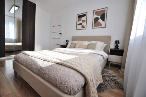 Nowe 1 Piętro 2 Pokoje Duża Piwnica Bez Prowizji