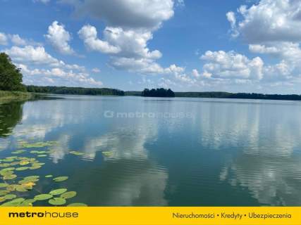 PIĘKNA DZIAŁKA BUDOWLANA Z LINIĄ BRZEGOWĄ JEZIORA