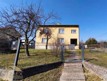 Dom dla 2 rodzin Rogów 3 garaże 10 arów