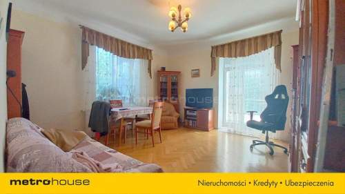 Posiadłość na działce 3352m2 w Brwinowie