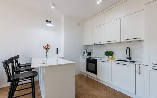 Komfortowy apartament w sercu Miasteczka Wilanów