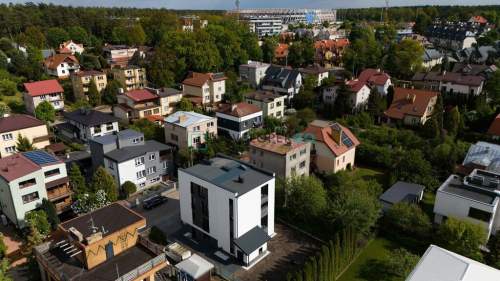 Szeregówka Nowe Miasto 6 pokoi 192m2