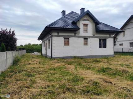 Dom na prestiżowym osiedu w Chmielniku