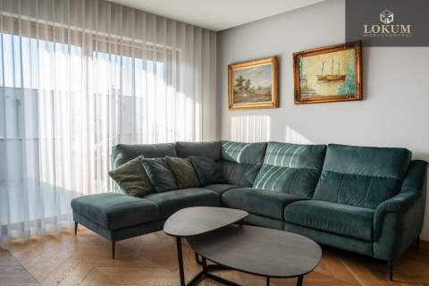 APARTAMENT NA SPRZEDAŻ PARKITKA