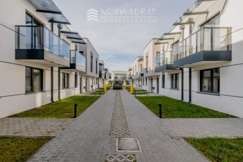 Mieszkania blisko centrum, zabudowa szeregowa