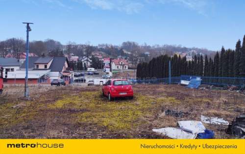 Lokal usługowy z utwardzonym placem pod inwestycję