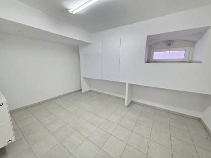 Lokal użytkowy do wynajęcia - Świdnica, ul. Armii Krajowej