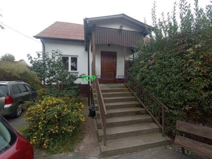 Komfortowy dom z ogrodem