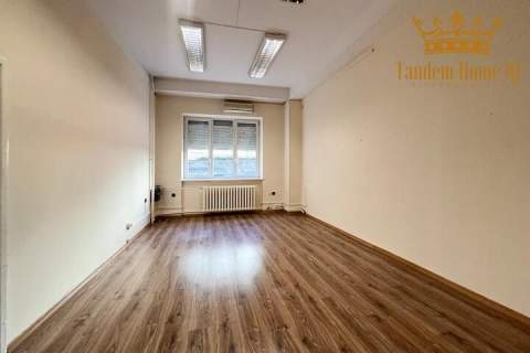 do wynajęcia 21m2 biura w kamienicy na Powiślu w budynku z windą