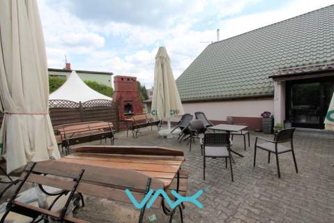 Restauracja, obiekt na wiele działalności