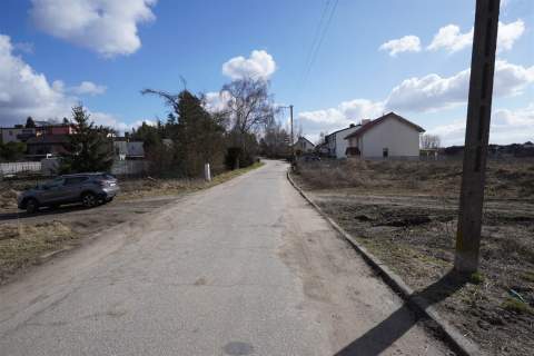 DZIAŁKA Z WARUNKAMI ZABUDOWY POD BLIŹNIAK