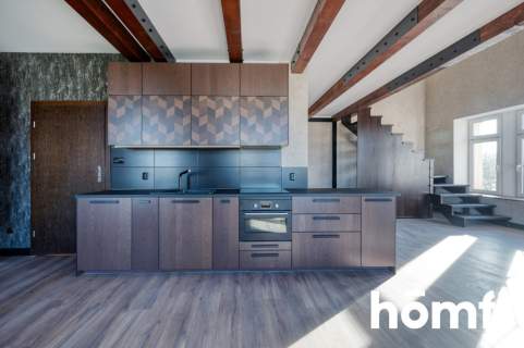 Apartament z antresolą i niepowtarzalnym widokiem