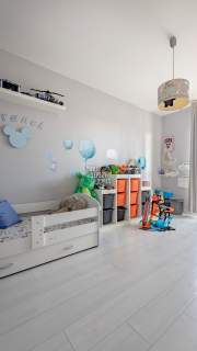 JASNE 4-POK 3 BALKONY STRYCH PARKING