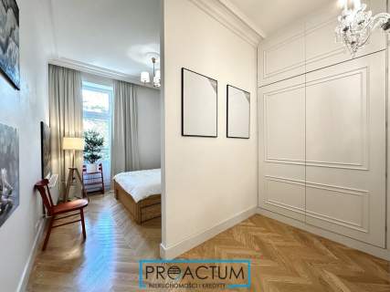 Mieszkanie 59 m2 - balkon - winda - schowek