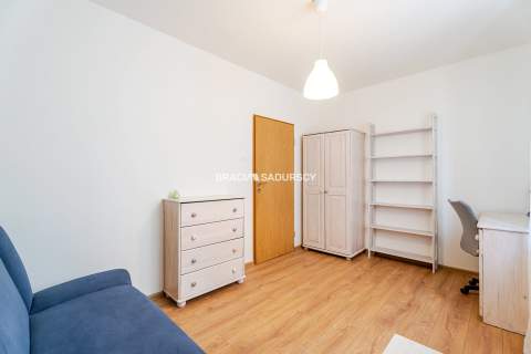 KLIMATYCZNE, ZADBANE 3-POKOJOWE Z BALKONEM