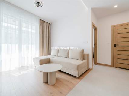 2 POK OK 35,4 M2 BLISKO CENTRUM Z DUŻYM BALKONEM