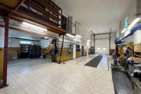 Biuro na sprzedaż, 450 m2, Jędrzejów