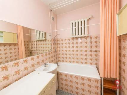 3 pokoje 62,9 m balkon do remontu widok