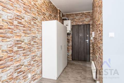ul. Szkolna, 3 pokoje z balkonem, m. postojowe
