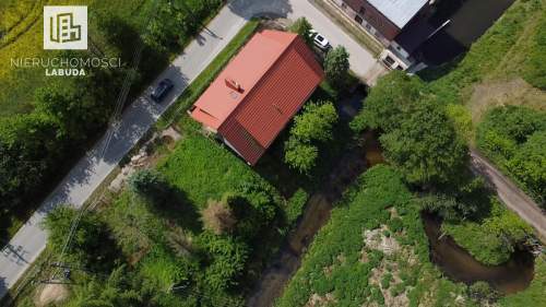 Dom z dużą działką bezpośrednio nad rzeką