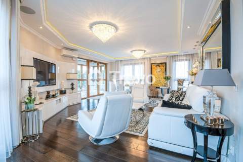 PRZEPIĘKNY, STYLOWY 3 POKOJOWY APARTAMENT, QUATTRO