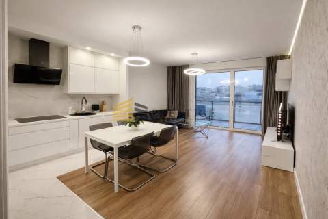 3 pokoje. 60m2, Konstruktorska