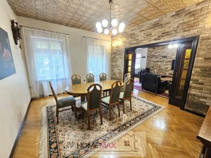 Mieszkanie w centrum, I piętro, 5 pokoi, 132m2