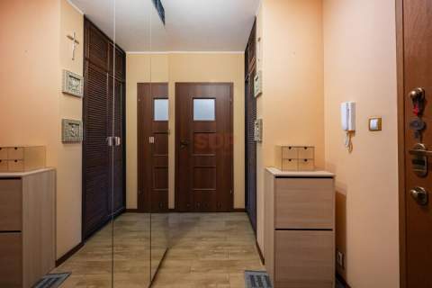 Komfortowe 2-pok. komórka garaż duża loggia Różanka