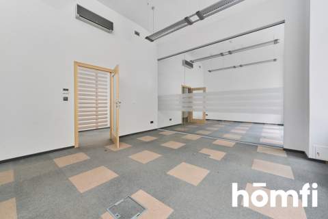 Na wynajem przestronny lokal 260 m2 Rynek 1 piętro